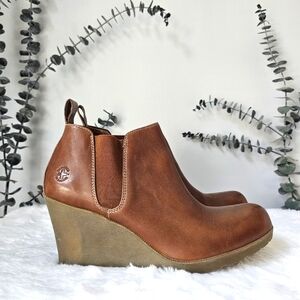 DR. MARTENS Nettie Wedge Chelsea Ankle Bootie Boots